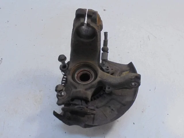 VW Golf 4 MK4 Höger Fram Navkrans AK-12-738611 image 3