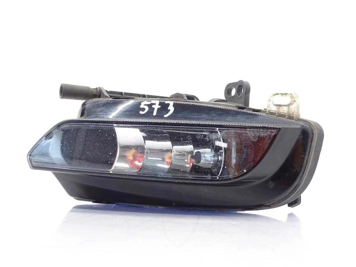 Dimlykta Audi A3 8V Höger Fram 8V0941700C
