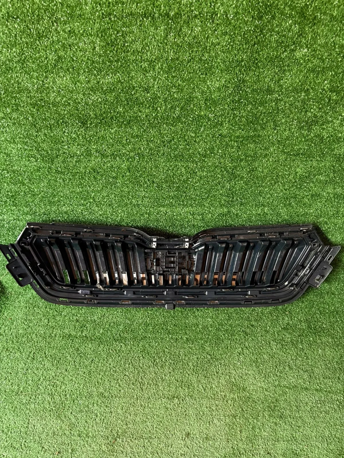 Etusäleikkö Skoda Kamiq 19r 658853653A