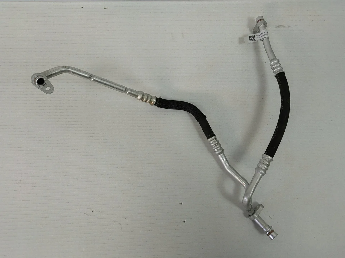 Tuyau clim 924147526R Renault Kangoo image 2