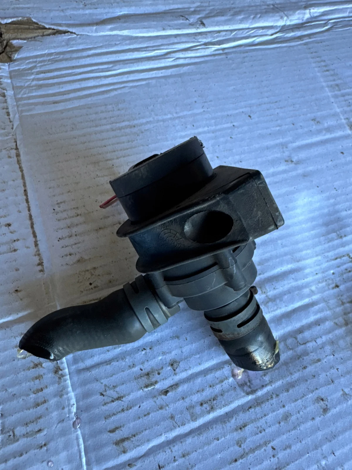 Bomba de água adicional Audi A4 8K 8K0965561A