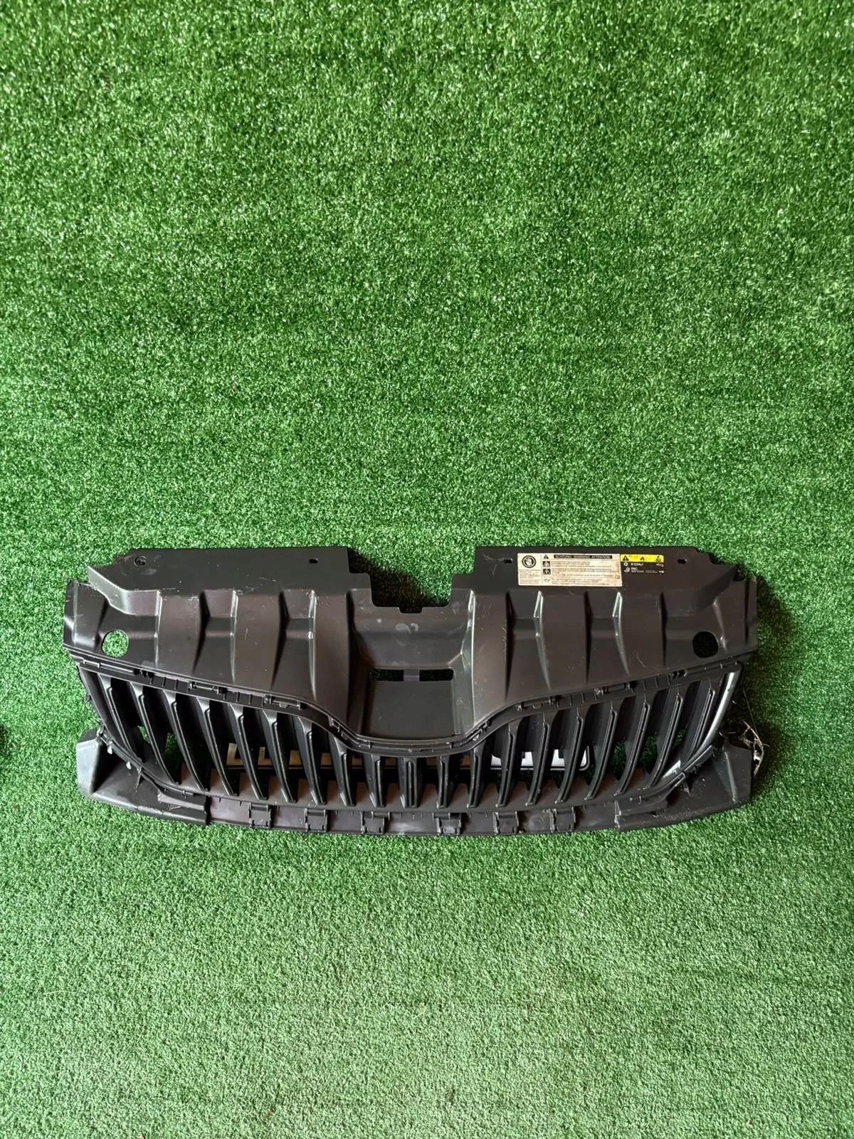 Calandre Skoda Fabia III 6V0 853 653 A