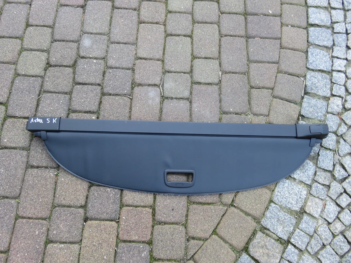 Opel Astra K Kombi tavaratilan rullaverho