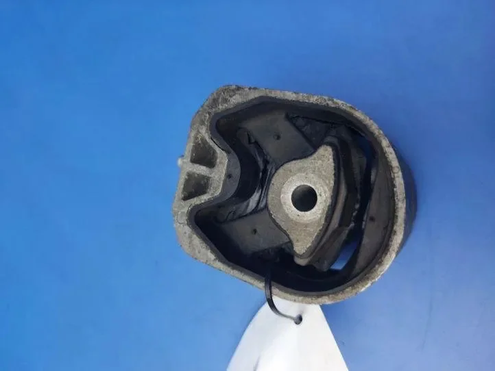 Engine Mount Mercedes A-Class W169 A1692401417 image 3