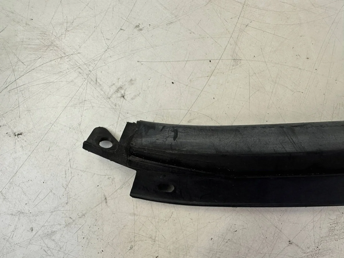 Lister vindruta Dodge Durango II 55362509AA