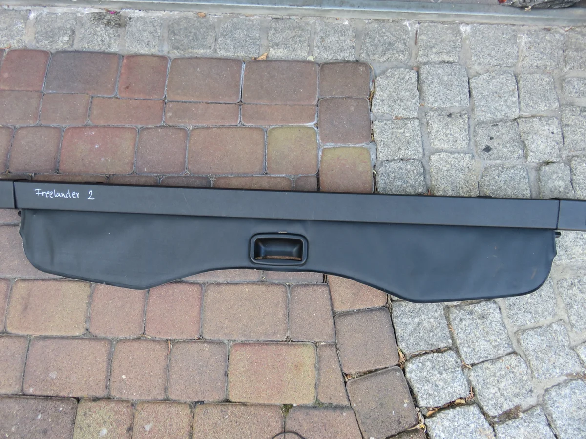 Land Rover Freelander 2 tavaratilan rullaverho