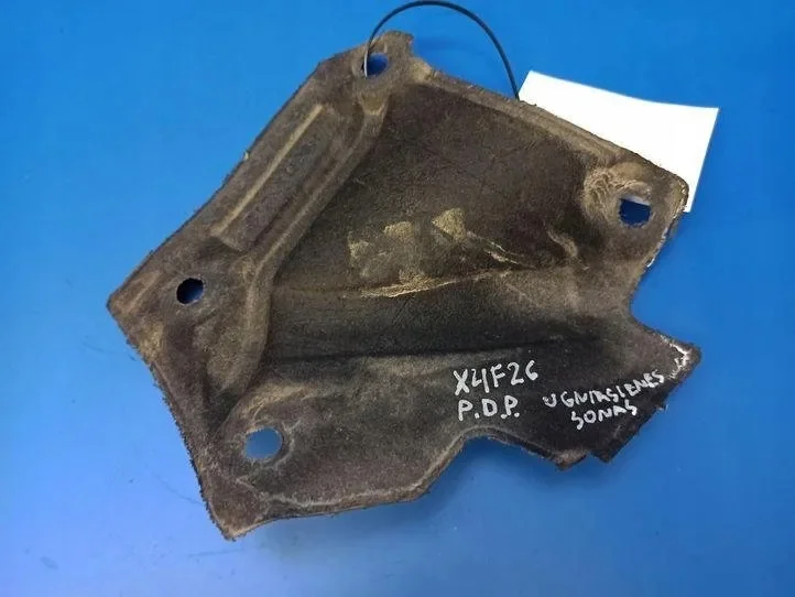 BMW X3 F25 moottoritilan osa 7263242