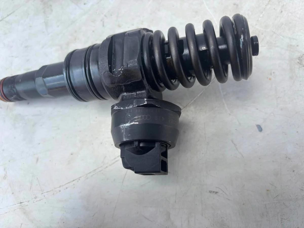 Polttoainepumppu 038130073BR VW Caddy III image 5