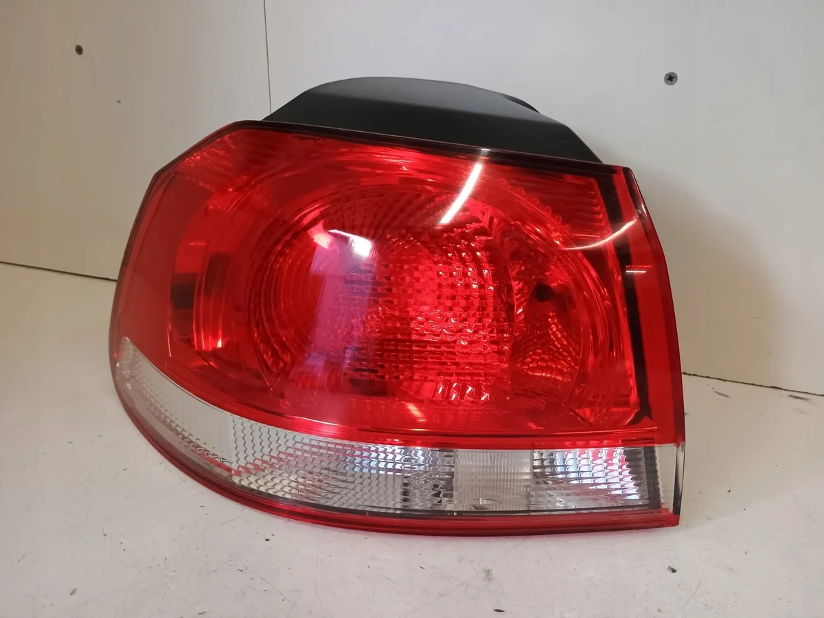 Feu arrière droit VW Golf VI 5K0945096E
