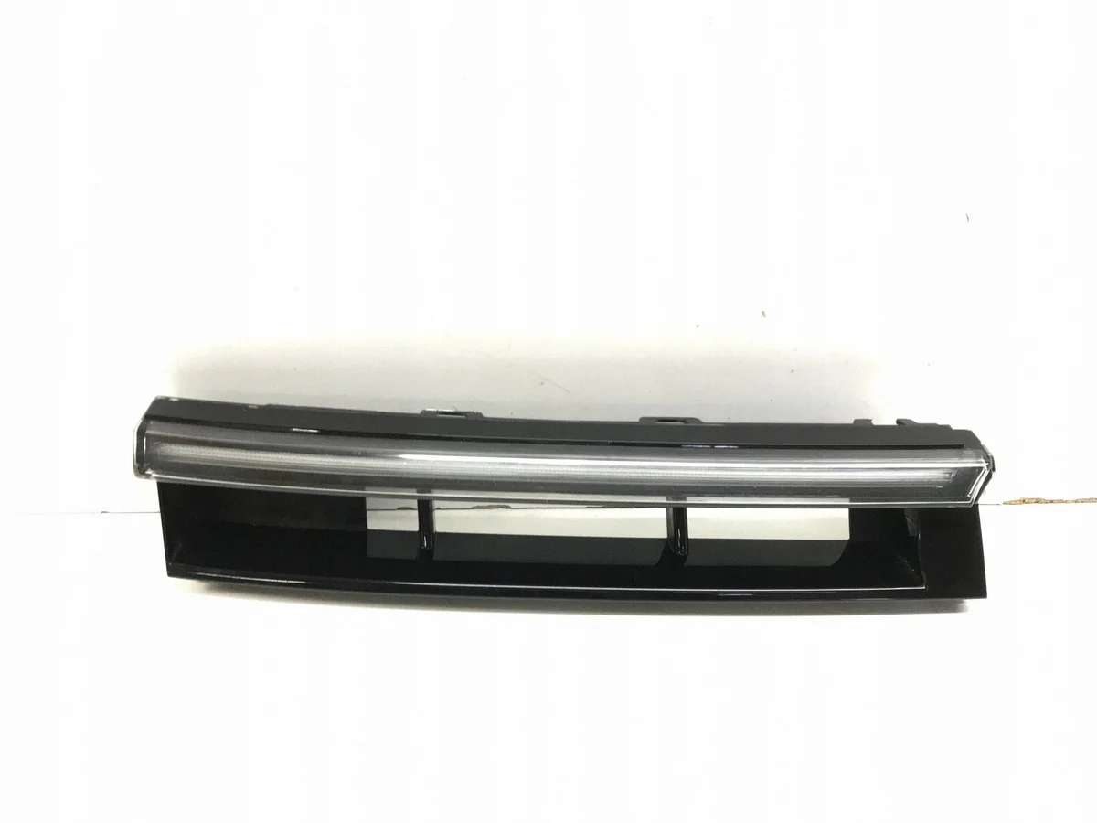 VW Passat B9 LED Fog Light Right 3J0941654