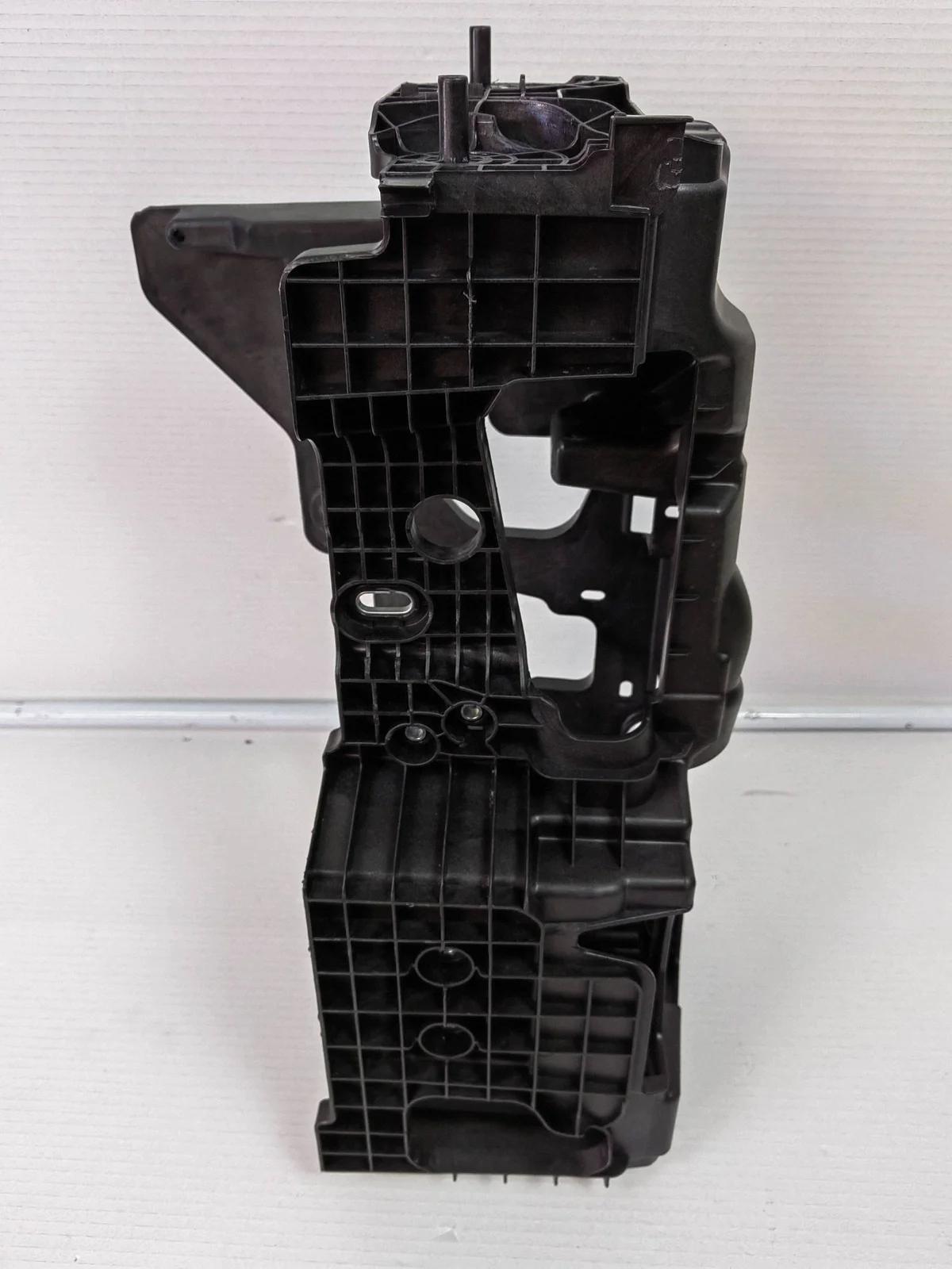 Renault Kangoo E-TECH 921144415R Soporte Cinturón Derecho image 6