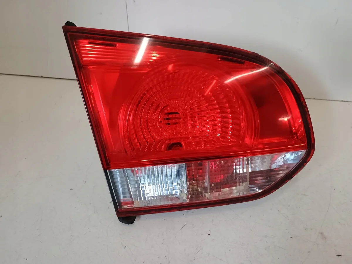 VW Golf VI takavalo oikea sisä 5K0945094G