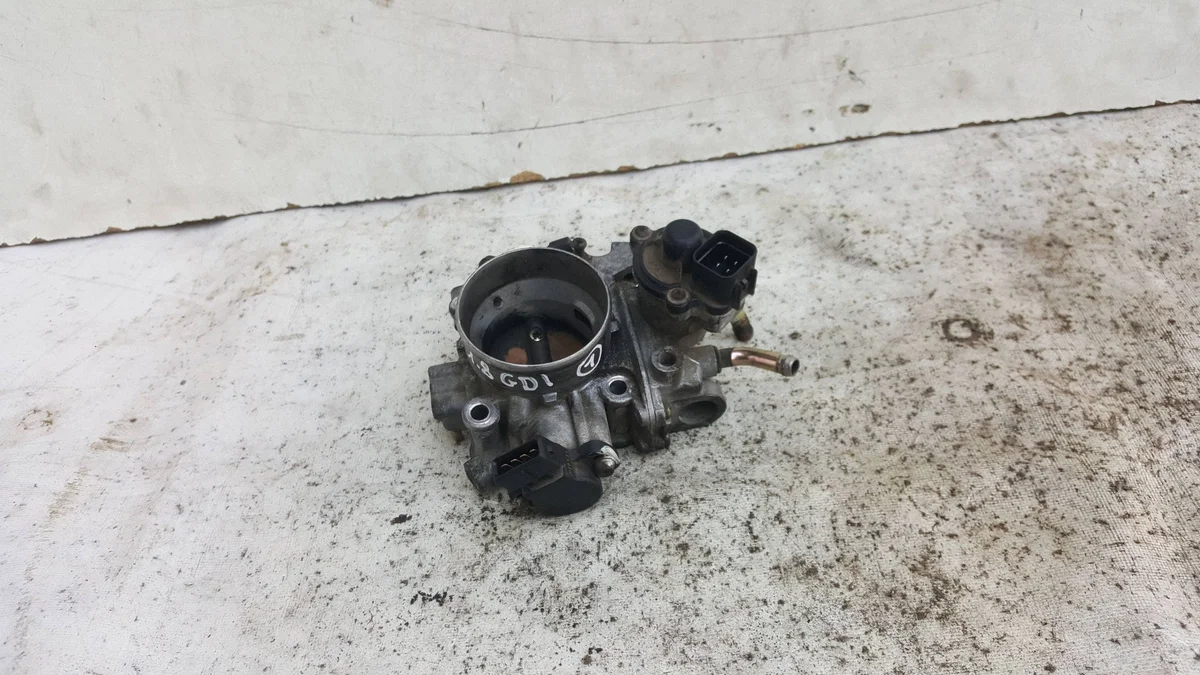 Gasspjäll Mitsubishi Carisma 1.8 GDI AYC3412