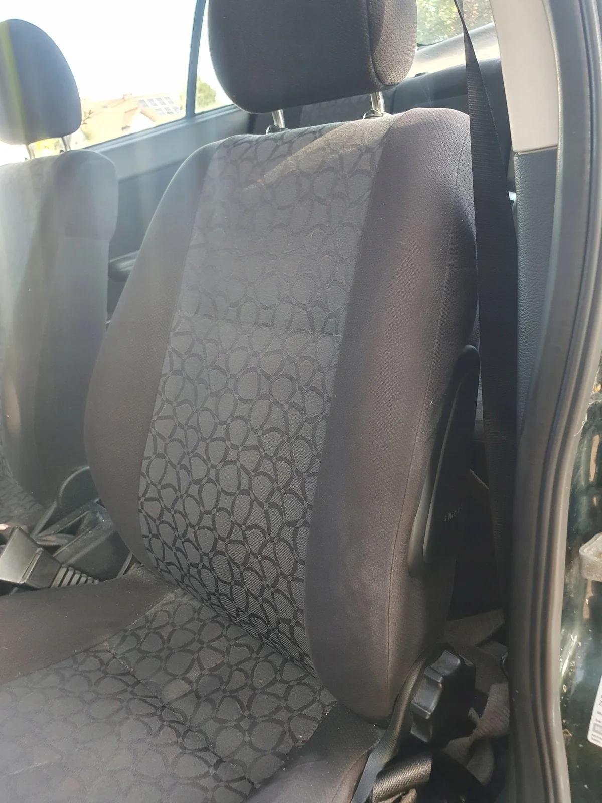 Opel Astra II kuljettajan istuin, käytetty
