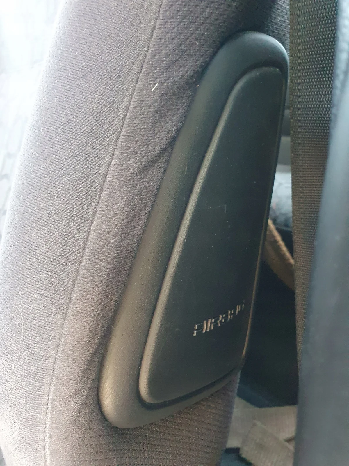 Opel Astra II kuljettajan istuin, käytetty image 3
