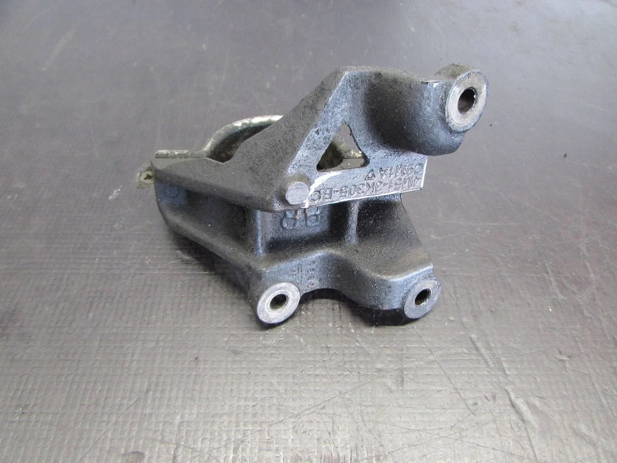 Ford Mondeo MK IV Soporte Rodamiento Eje image 3