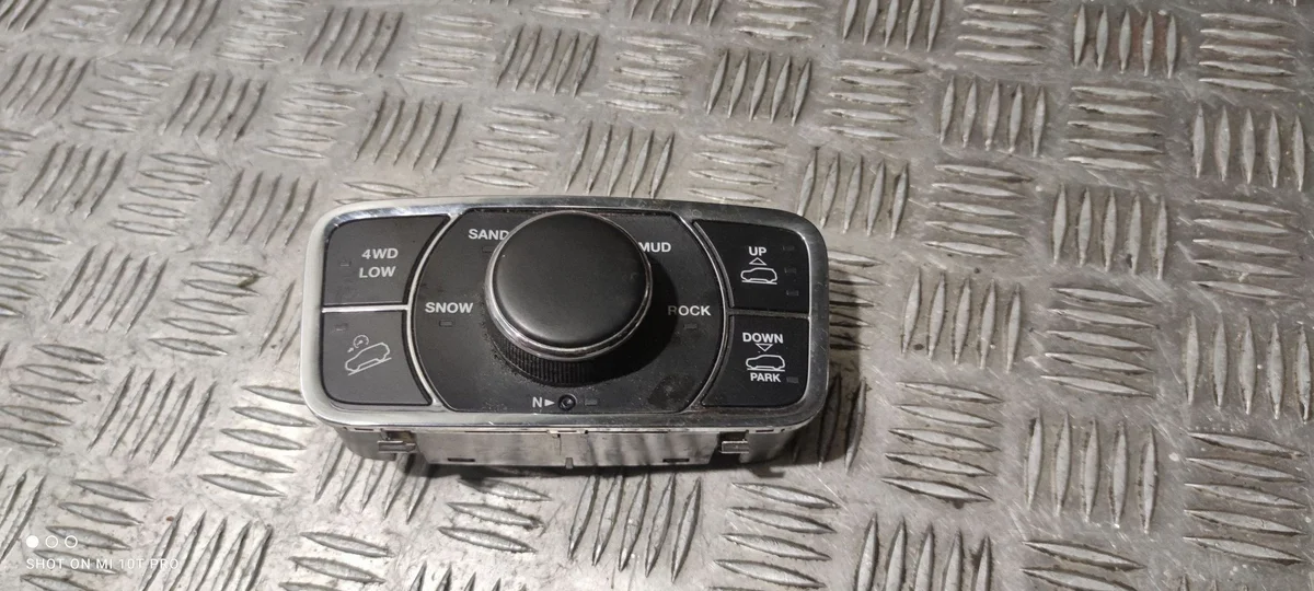 Outros Controladores Jeep Grand Cherokee P68258736