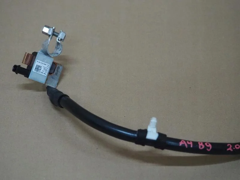 Borne de batterie négative Audi A4 B9 8W0915181A image 4