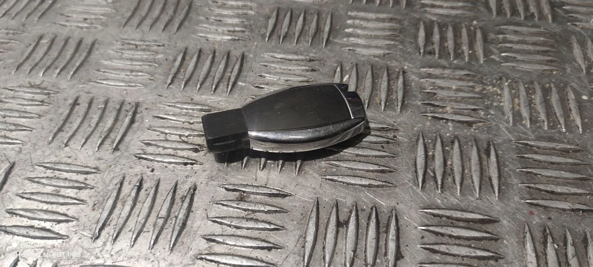 Mercedes-Benz ML W164 Key Fob 4JJ