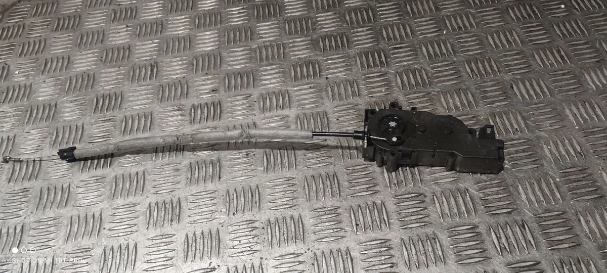 Mercedes W204 Drivlås Bagagelucka A2047500060