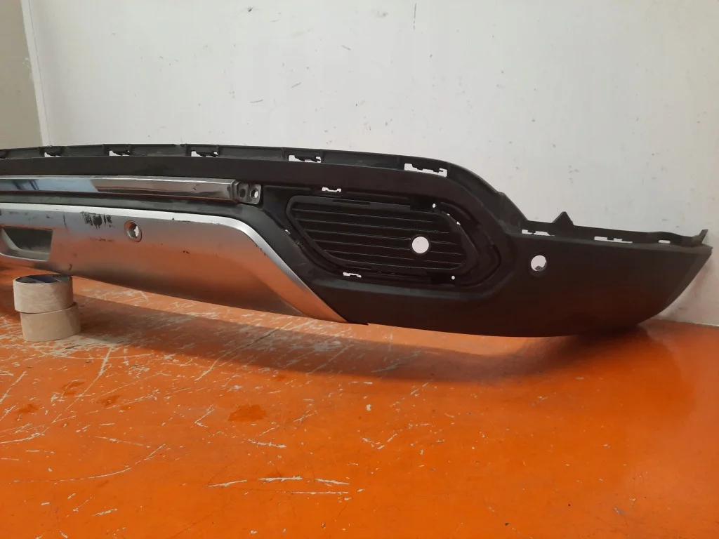 Renault Koleos II Spoiler Traseiro Usado image 4