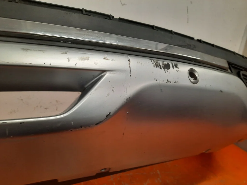 Renault Koleos II Spoiler Traseiro Usado image 5