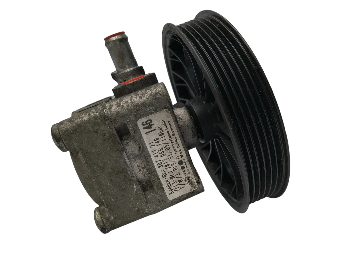 Ohjaustehostimen pumppu Volvo S60 V70 II image 3