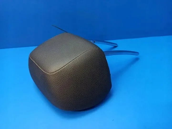 Mercedes C-Class W204 Headrest Black Left image 8