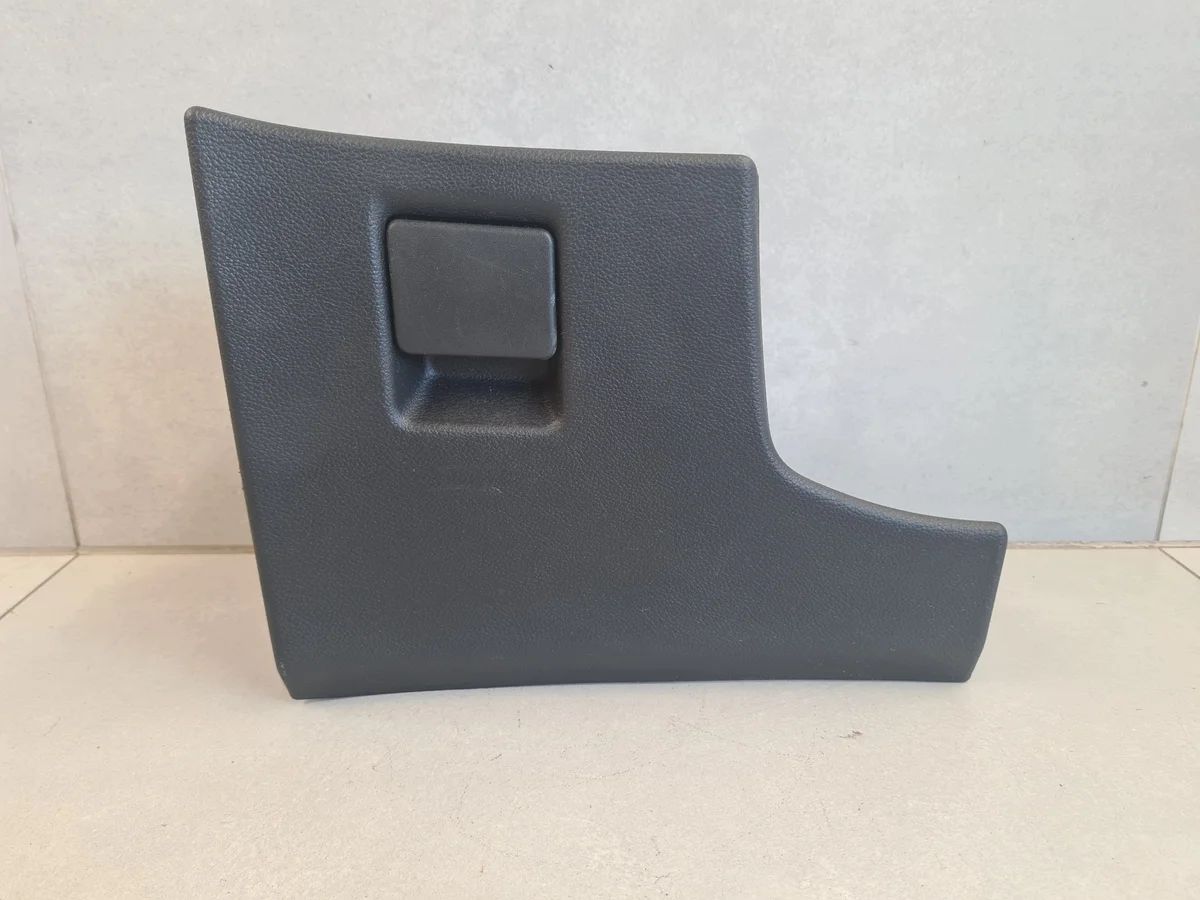 Opel Astra IV J Compartimento Conductor OEM 1724878