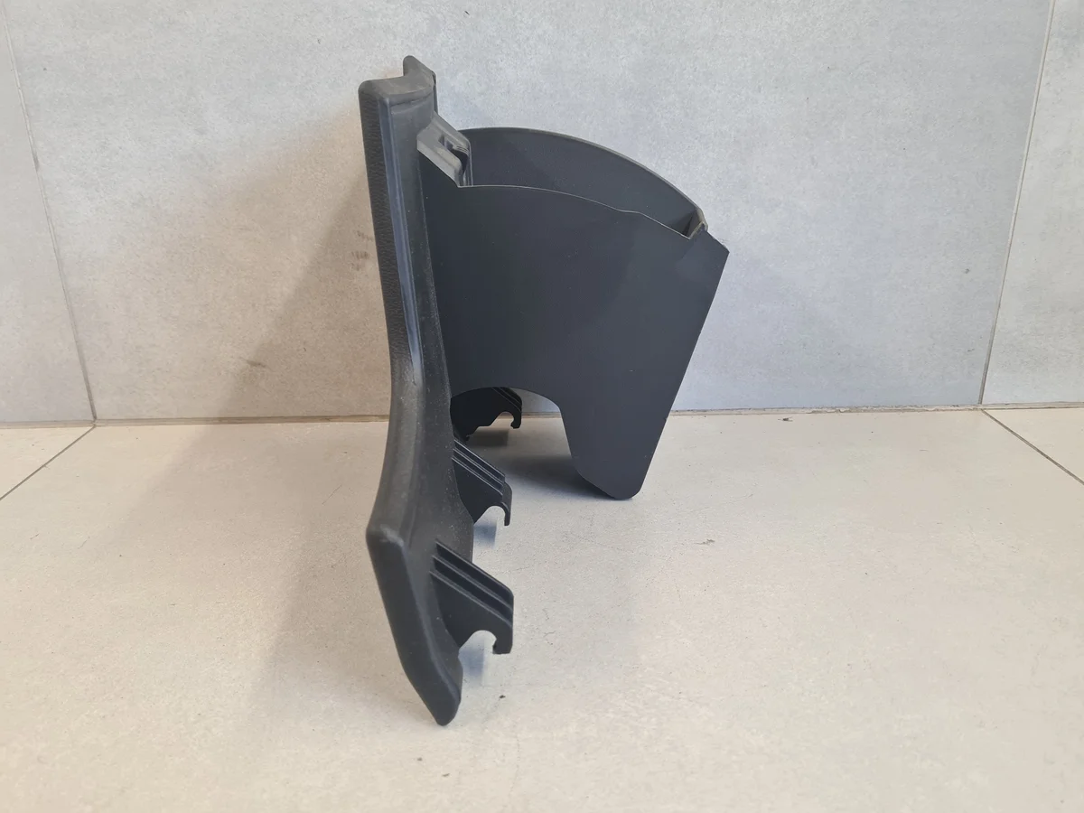 Opel Astra IV J Compartimento Conductor OEM 1724878