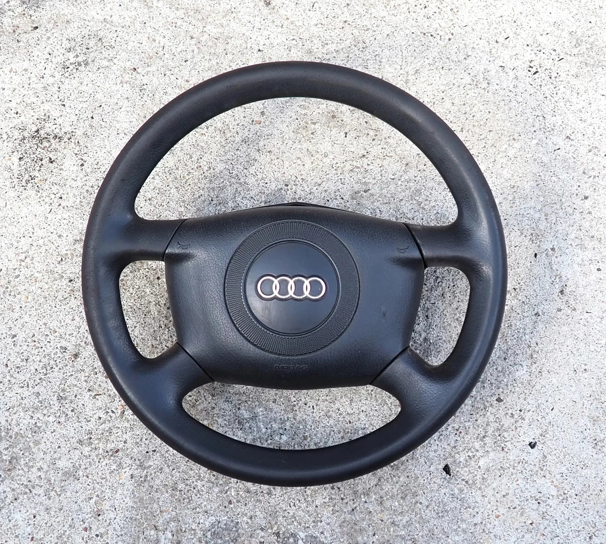 Volante Audi A6 C5 con airbag usato