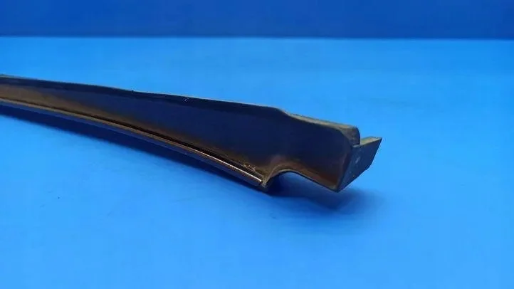 Mercedes W209 Windshield Trim Right Used image 4