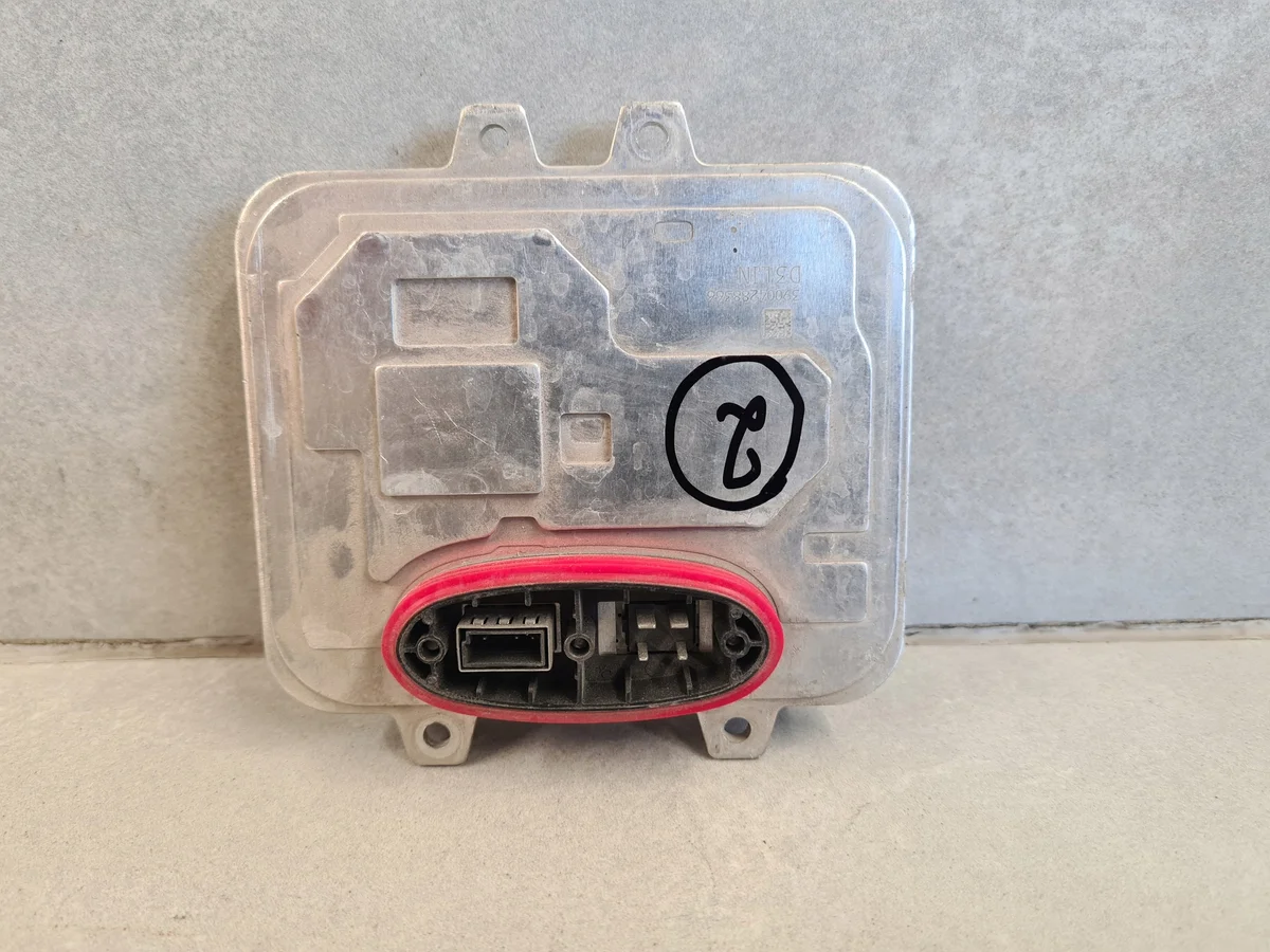 Bixenon-muunnin Opel Insignia A, 5DV009932-00