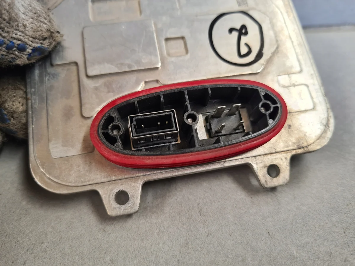 Módulo Xenon Bixenon Opel Insignia A Lift 5DV009932-00 image 3