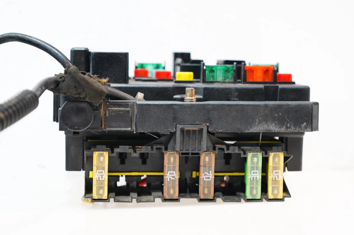 BSM Module Peugeot 307 206 Citroen C3 9650663980 image 4