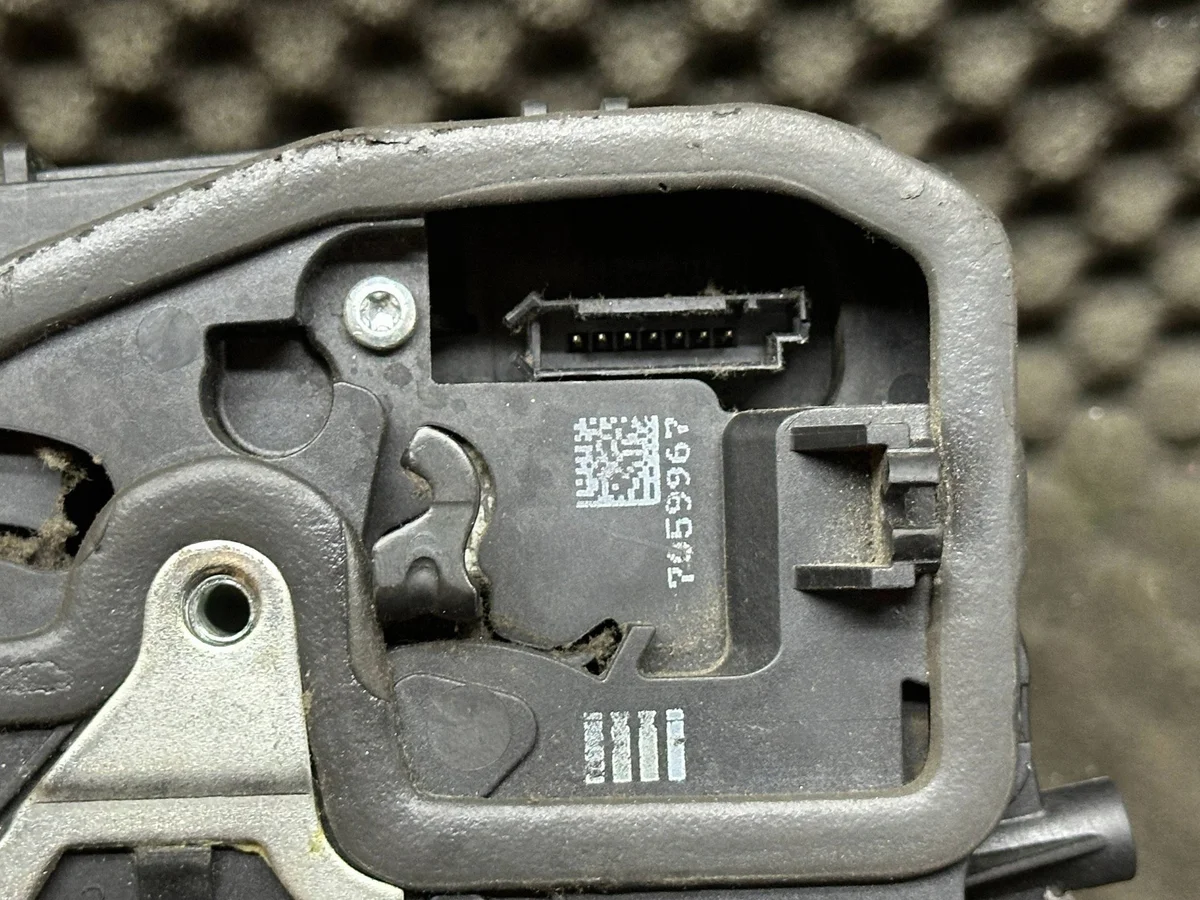 7059967 Türschloss vorne BMW X3 E83 image 3
