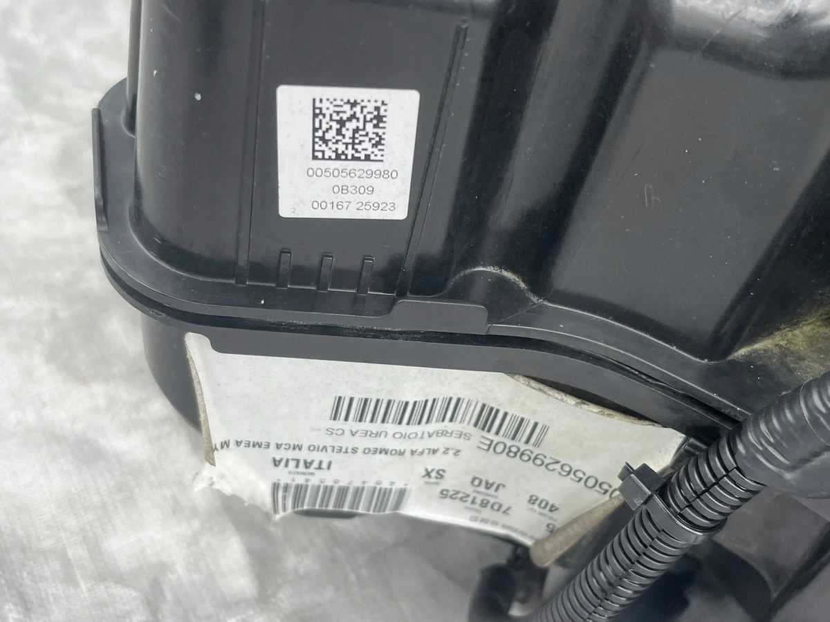 Alfa Romeo Stelvio AdBlue Tank Gebraucht image 3