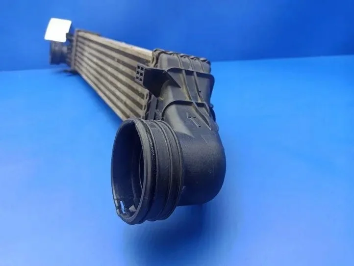 Mercedes E W211 Intercooler G1592000 Used image 3