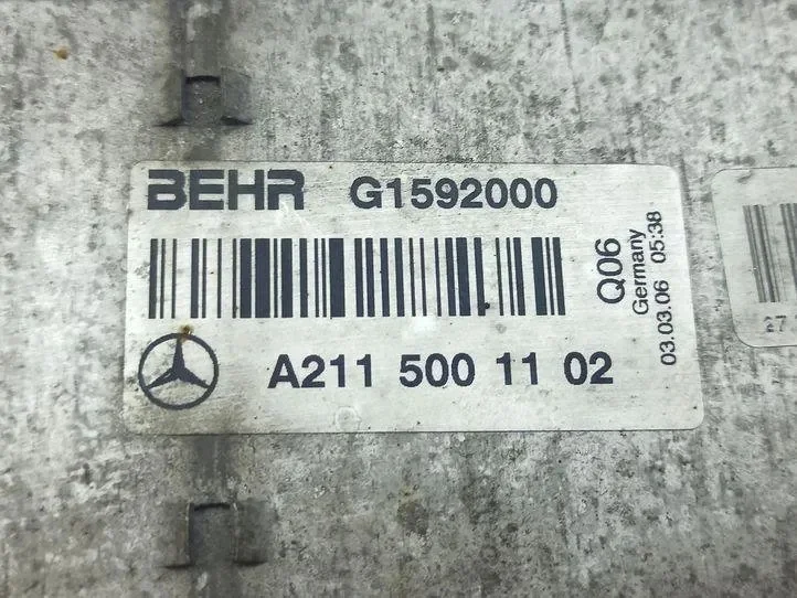 Mercedes E W211 Intercooler G1592000 Used image 9