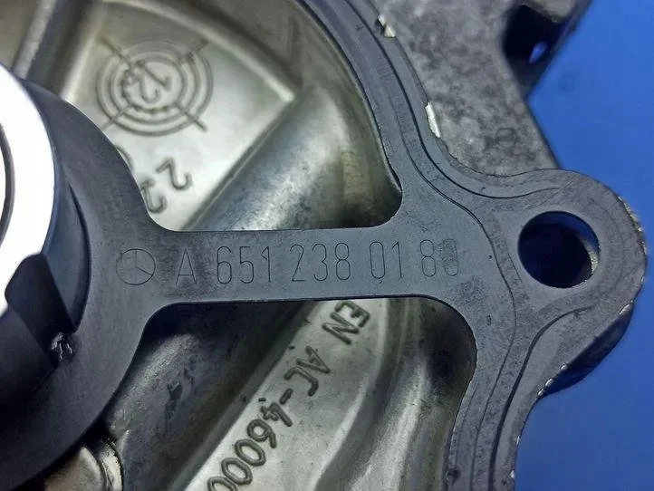 Pompe à vide Mercedes-Benz OE GD01495 image 8