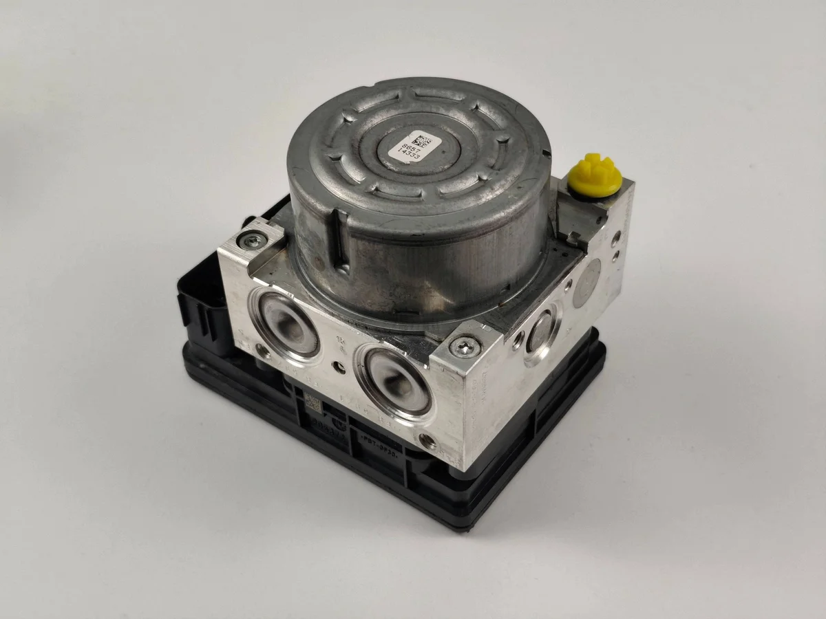 ABS-pumppu VW AUDI 5Q0614517R