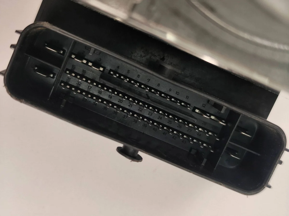 ABS-pumppu VW AUDI 5Q0614517R image 3