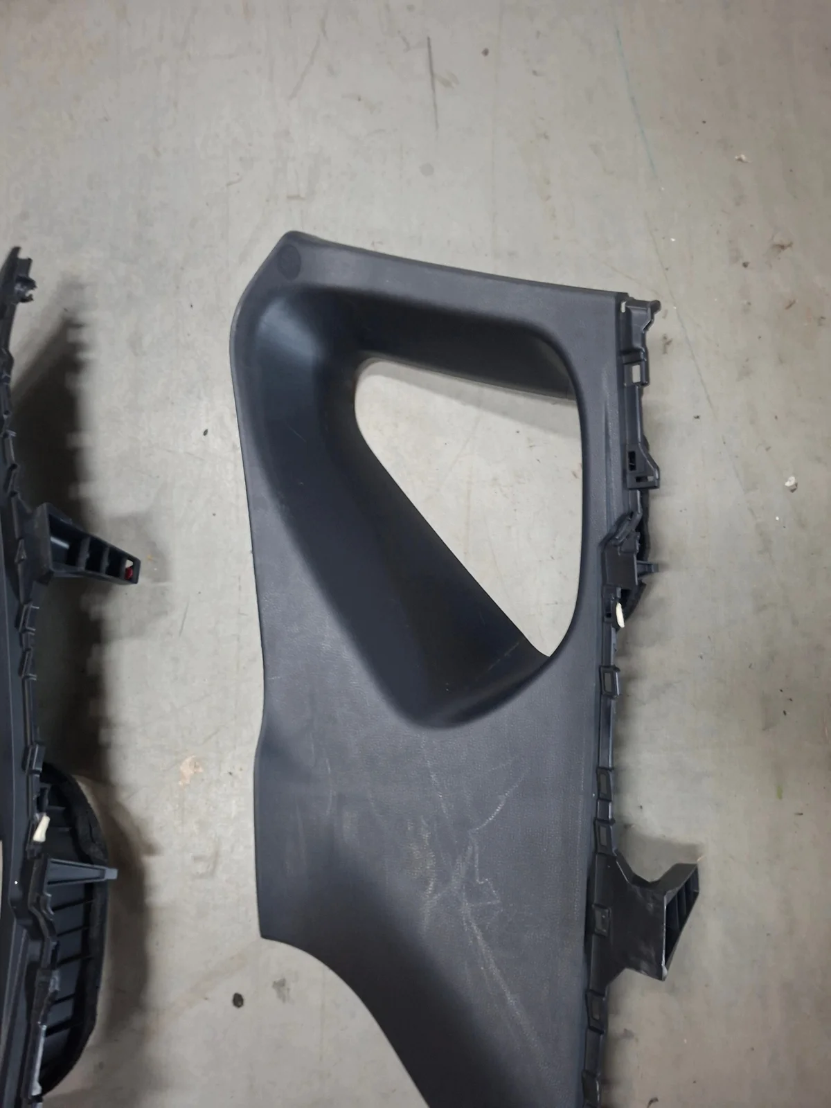 Plafon Pilier Arrière Gauche Droit RAV4 V image 9