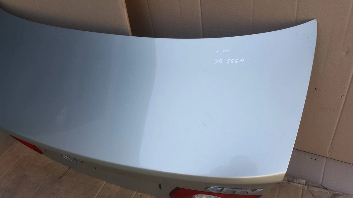 Heckklappe Honda City IV Limo 05-08 gebraucht image 8