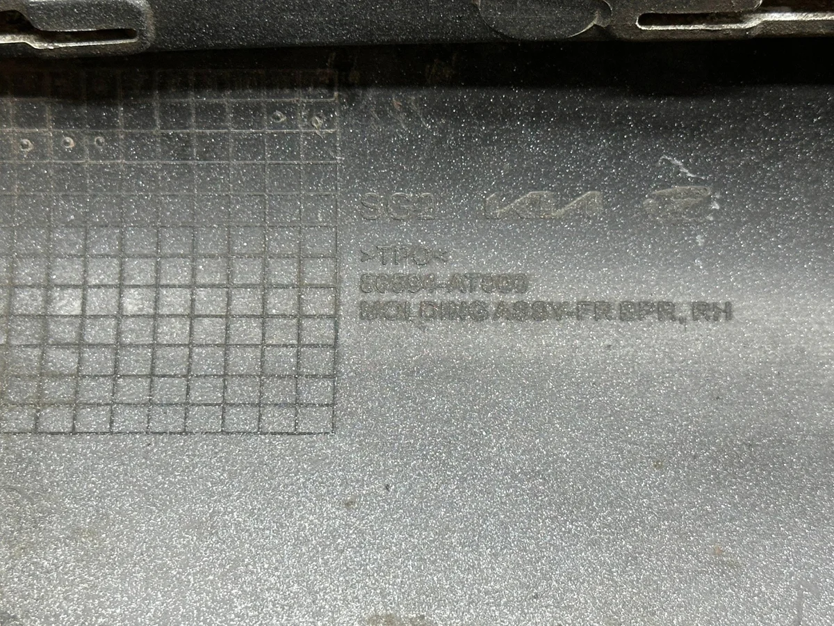Kia Niro Listwa Zderzaka 86594AT000VAR Usado image 5