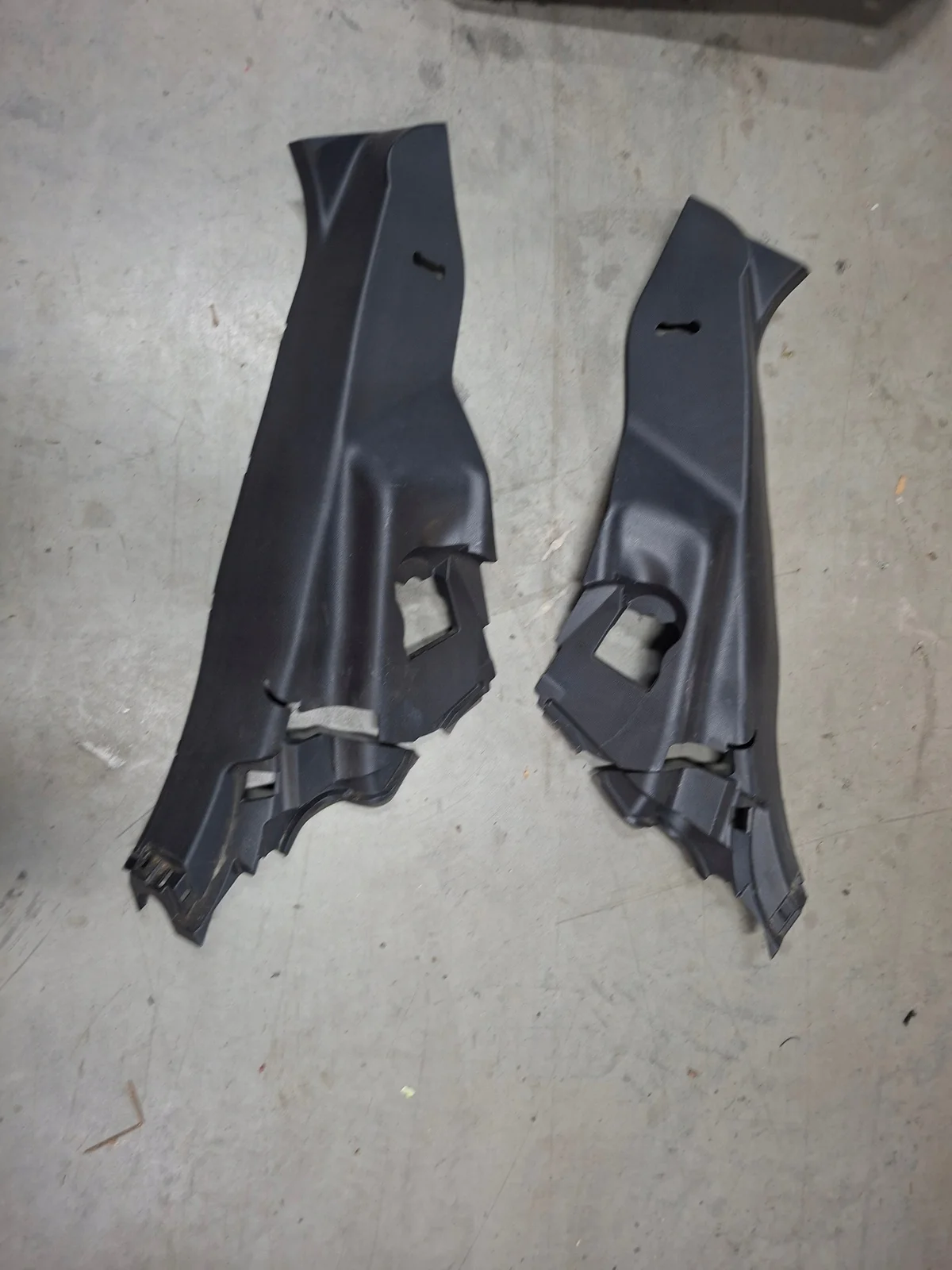 Boczek tylny Toyota RAV4 V 5 19- 62555-42070