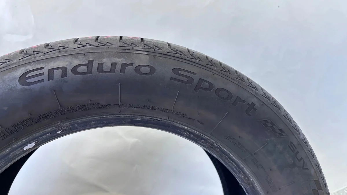 Neumático Verano Runway Enduro Sport 235/60R18 image 3