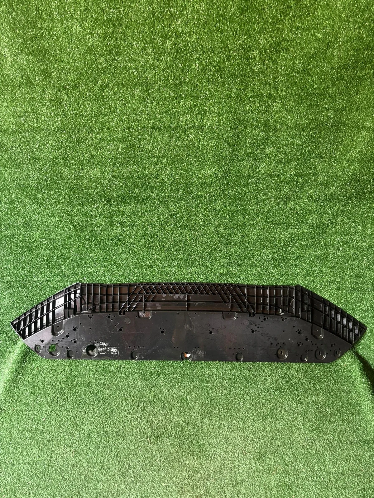 Audi A4 B9 8W0 LIFT Plaque sous pare-chocs