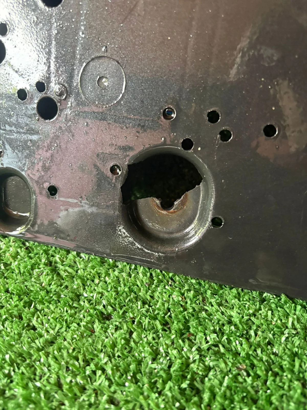 Audi A4 B9 8W0 LIFT etupuskurin alaosa