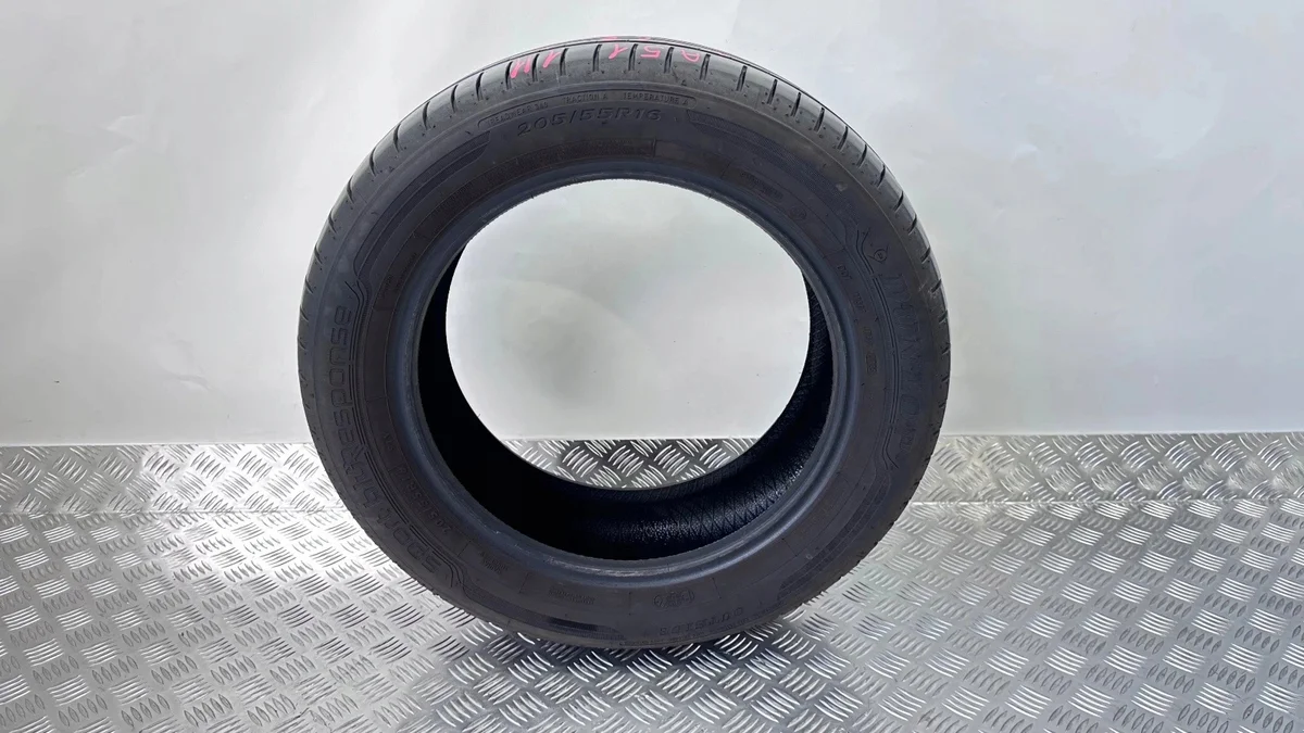 Neumático Dunlop SportBlures 205/55R16 91V